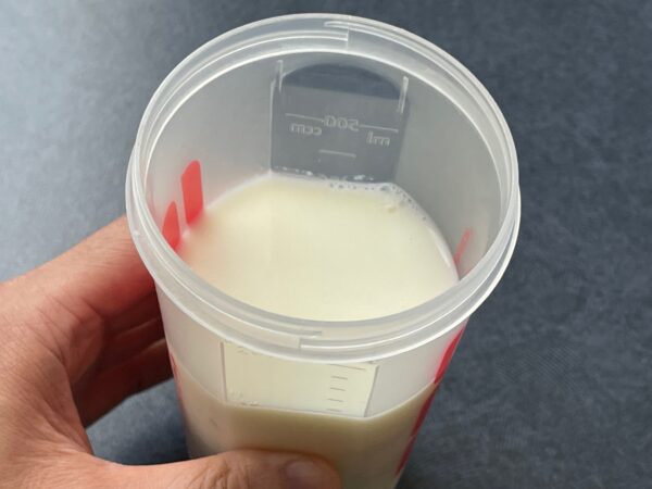 ビネップル乳酸菌黒酢ヨーグルト味＋牛乳　完成　写真